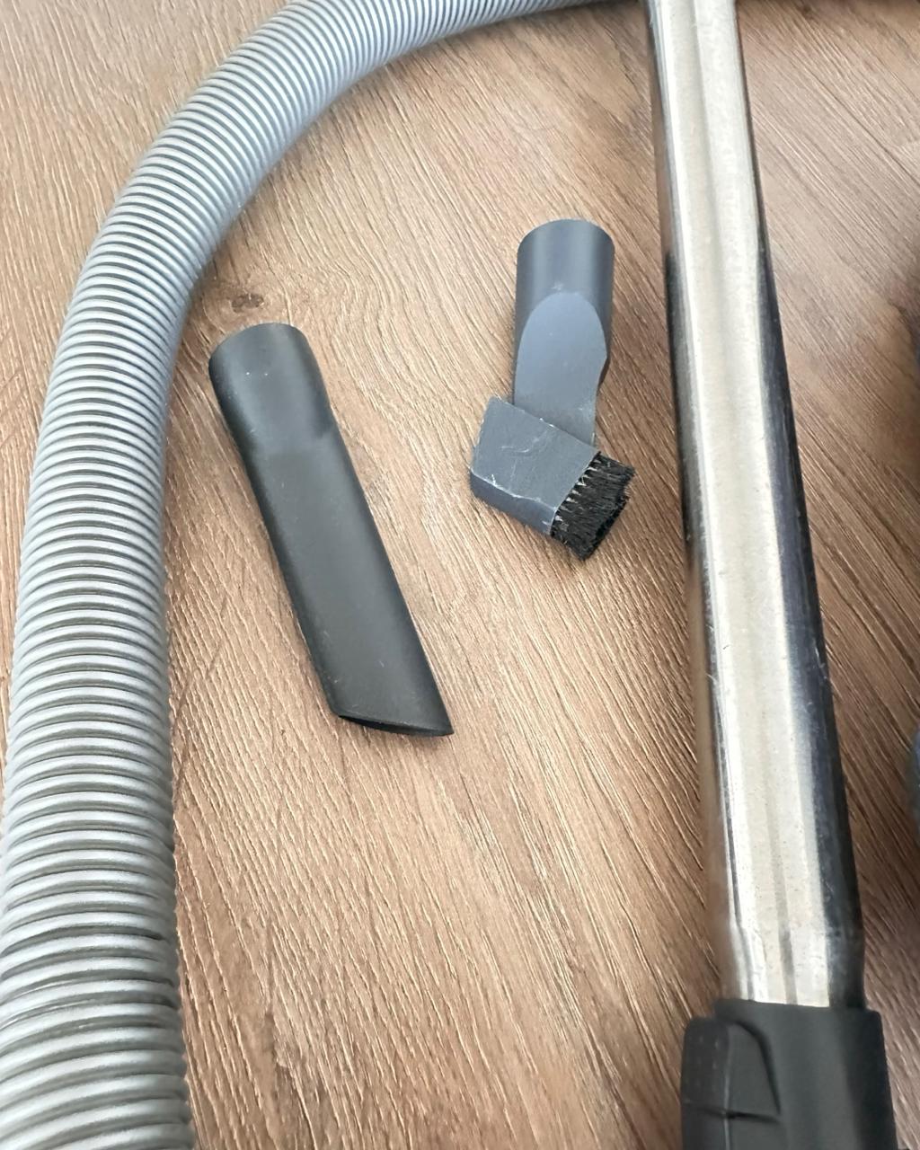 Aspiradora Electrolux Silent Performer Cyclonic - Imagen 4