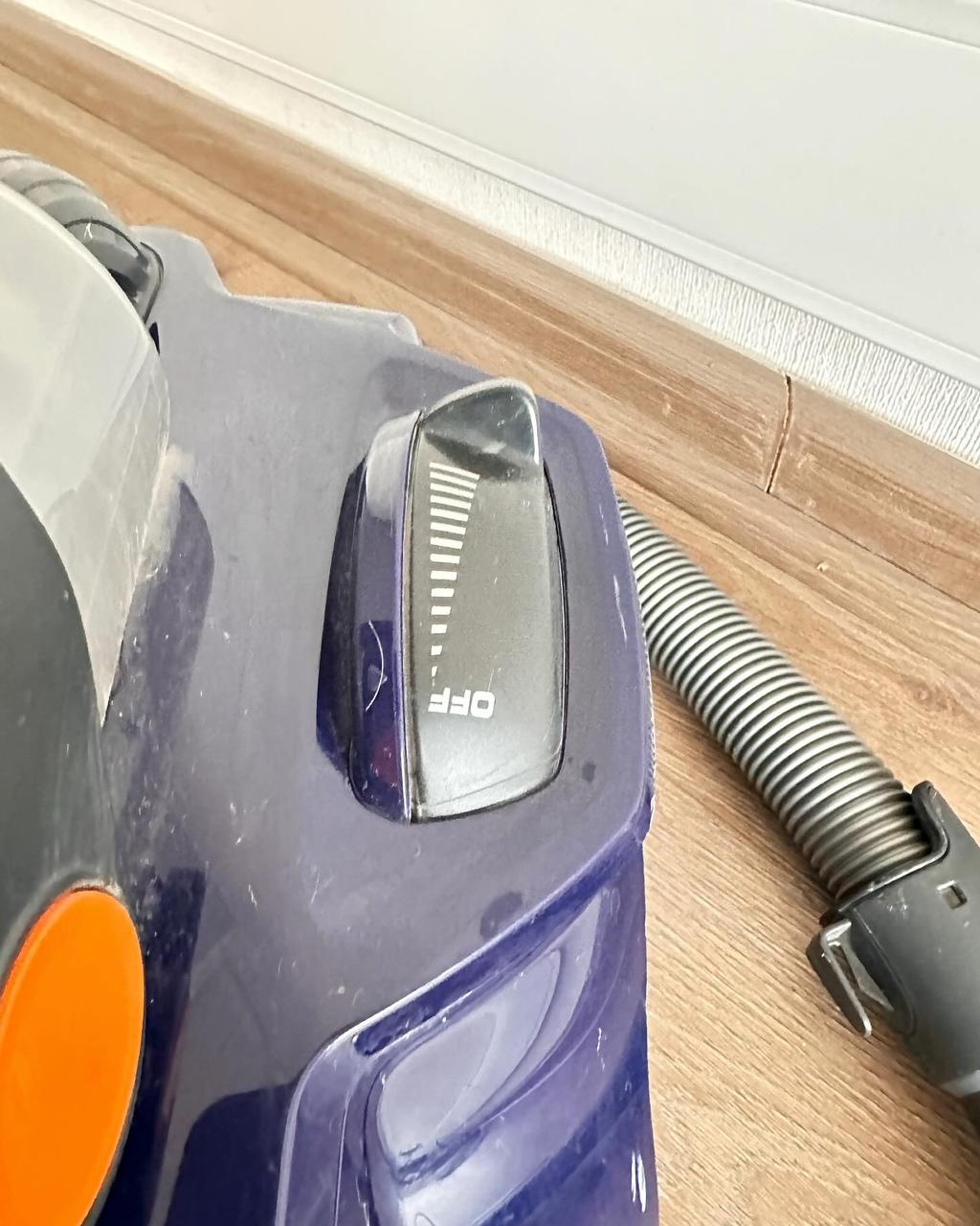 Aspiradora Electrolux Silent Performer Cyclonic - Imagen 3