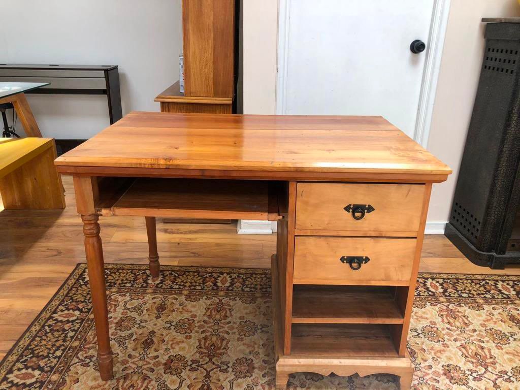 Escritorio madera noble