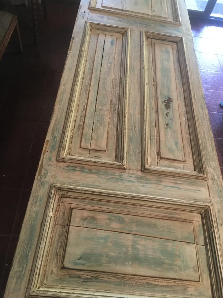 Juego comedor cubierta puerta antigua con caballetes y 2 bancas - Imagen 3