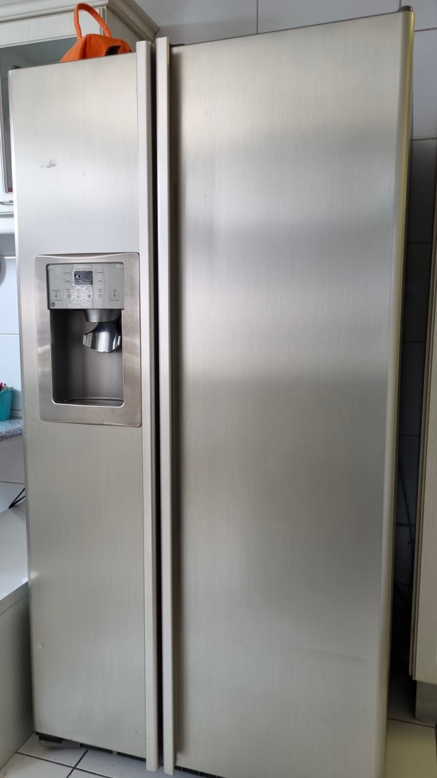 Refrigerador General Electric 666 litros