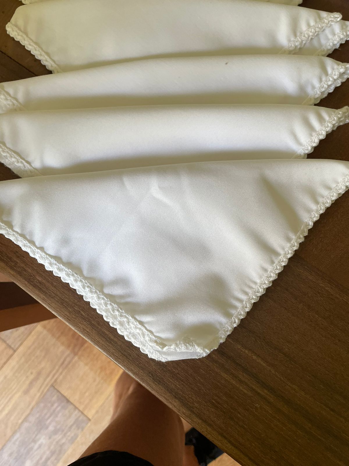 Juego servilletas y protectores de mantel para vino - Imagen 4