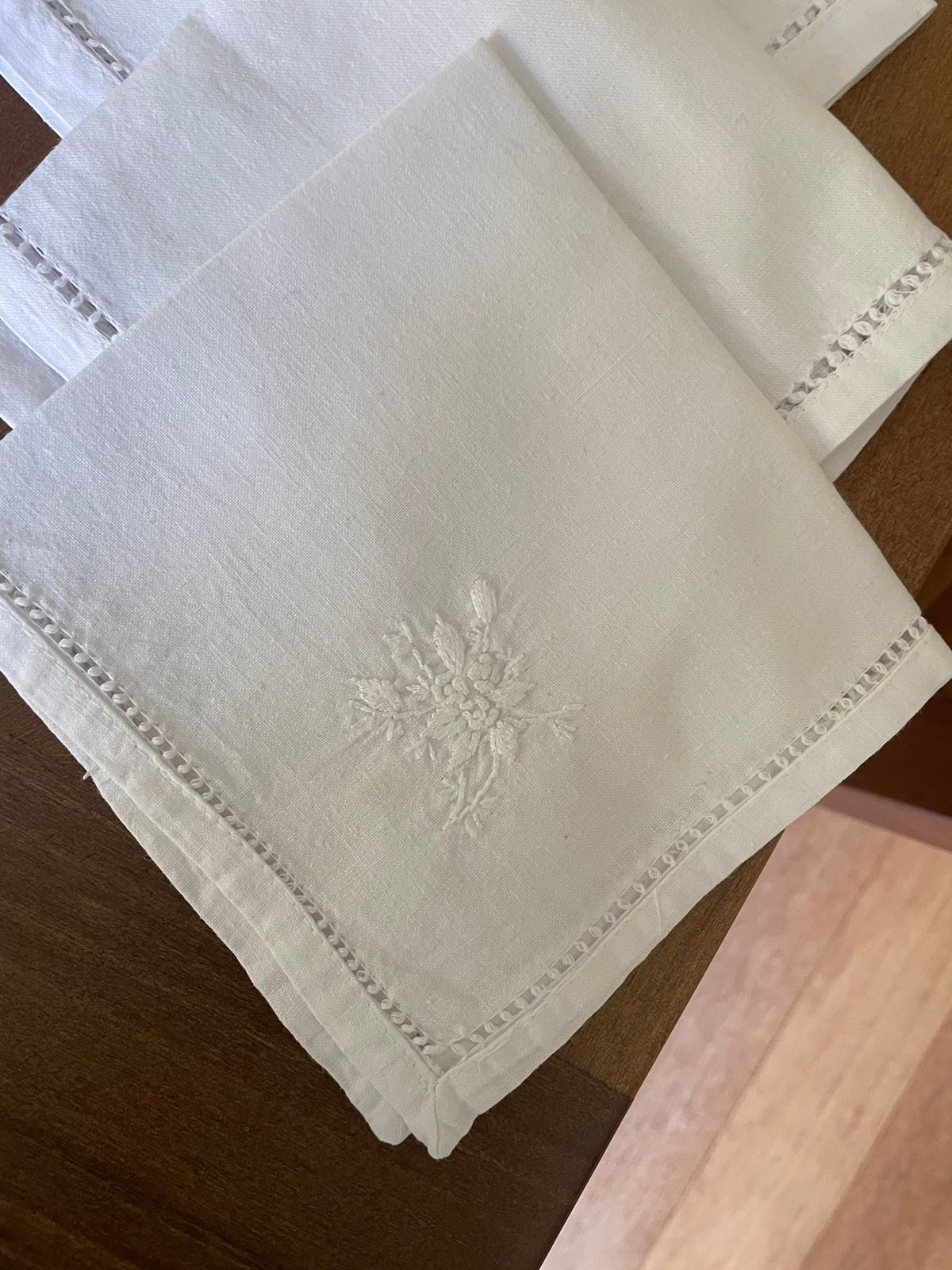Juego servilletas y protectores de mantel para vino - Imagen 3