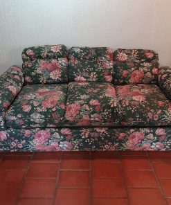 Sofá 3 cuerpos floreado