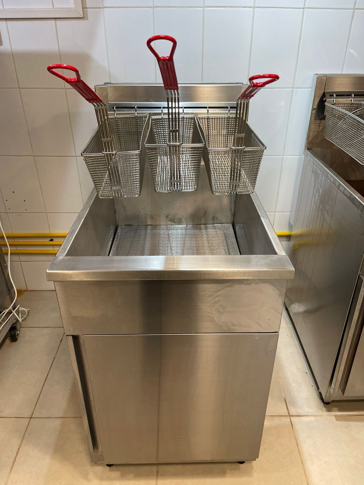 Freidora industrial Maigas 38 Lts - Imagen 2