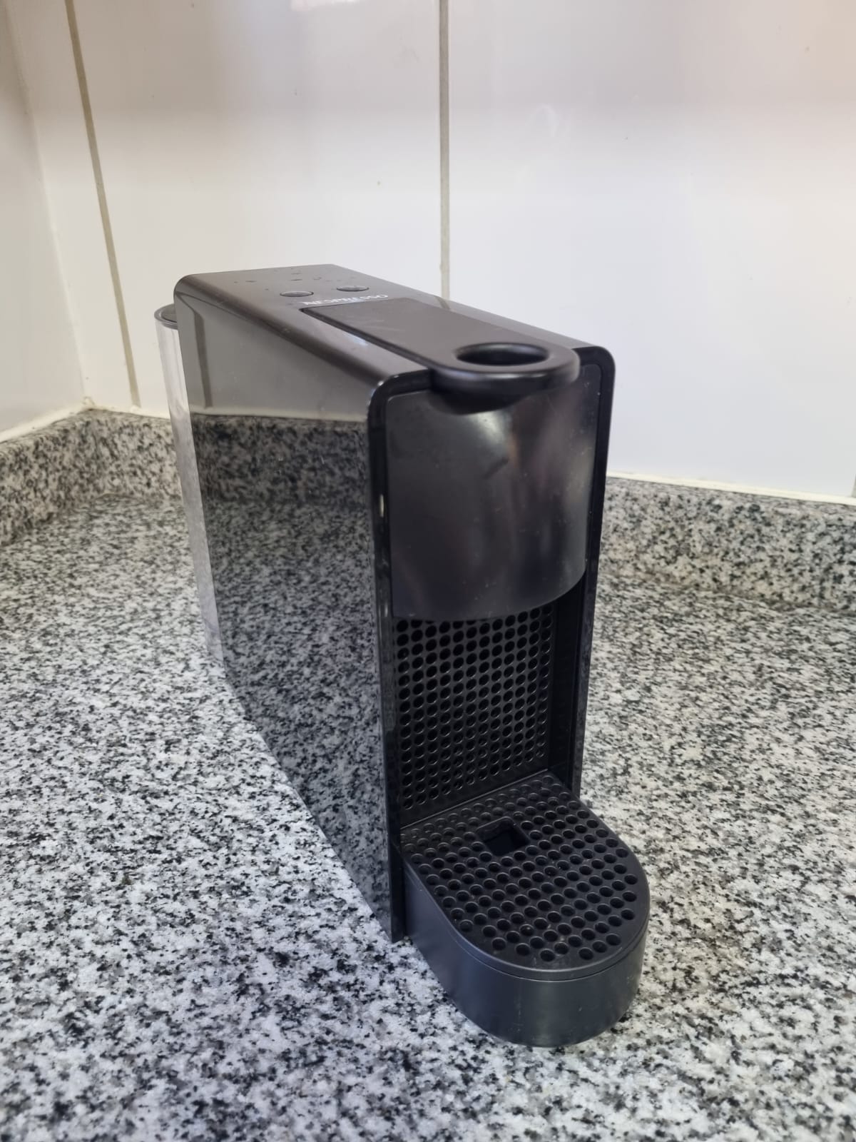 Cafetera Nespresso Essenza mini - Imagen 3