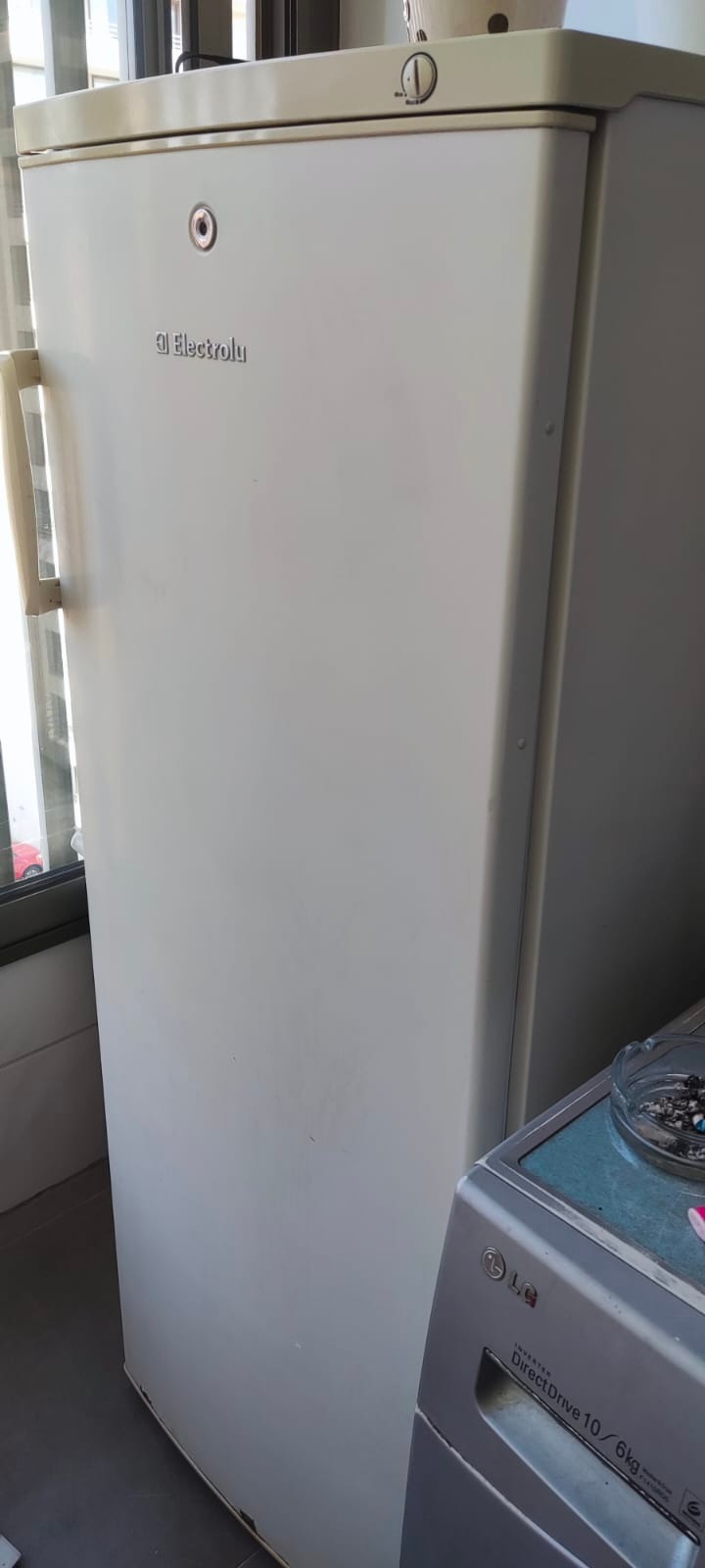 Congelador vertical Electrolux