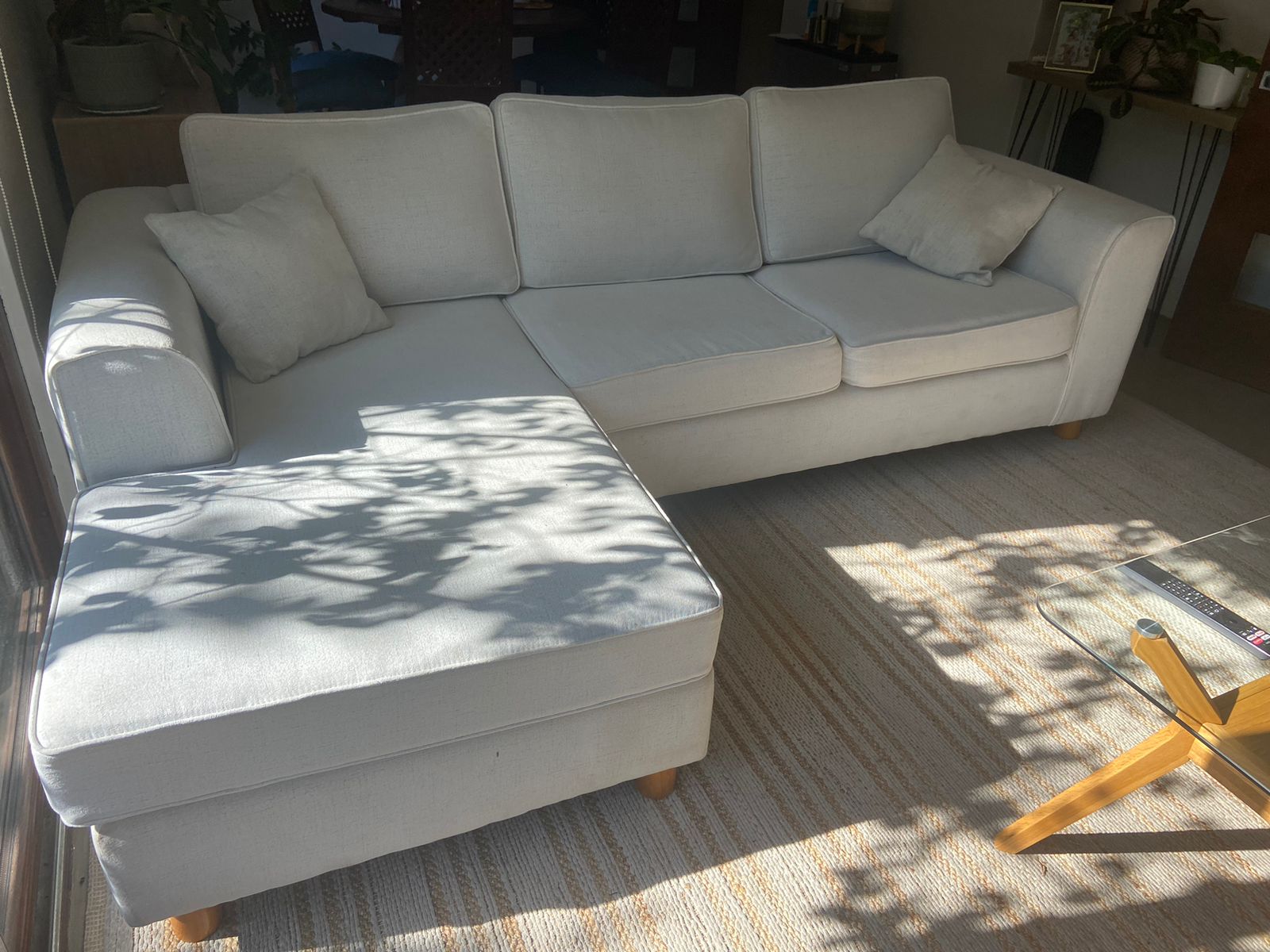 Sofá seccional izquierdo de lino blanco - Imagen 3