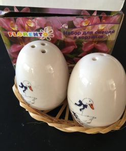 Set salero y pimentero huevos