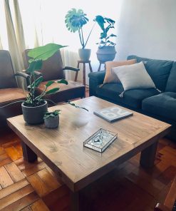 Mesa de centro rústica pino cepillado con vitrificado