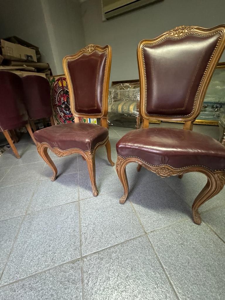 Par sillas antiguas madera noble y cuero - Imagen 3