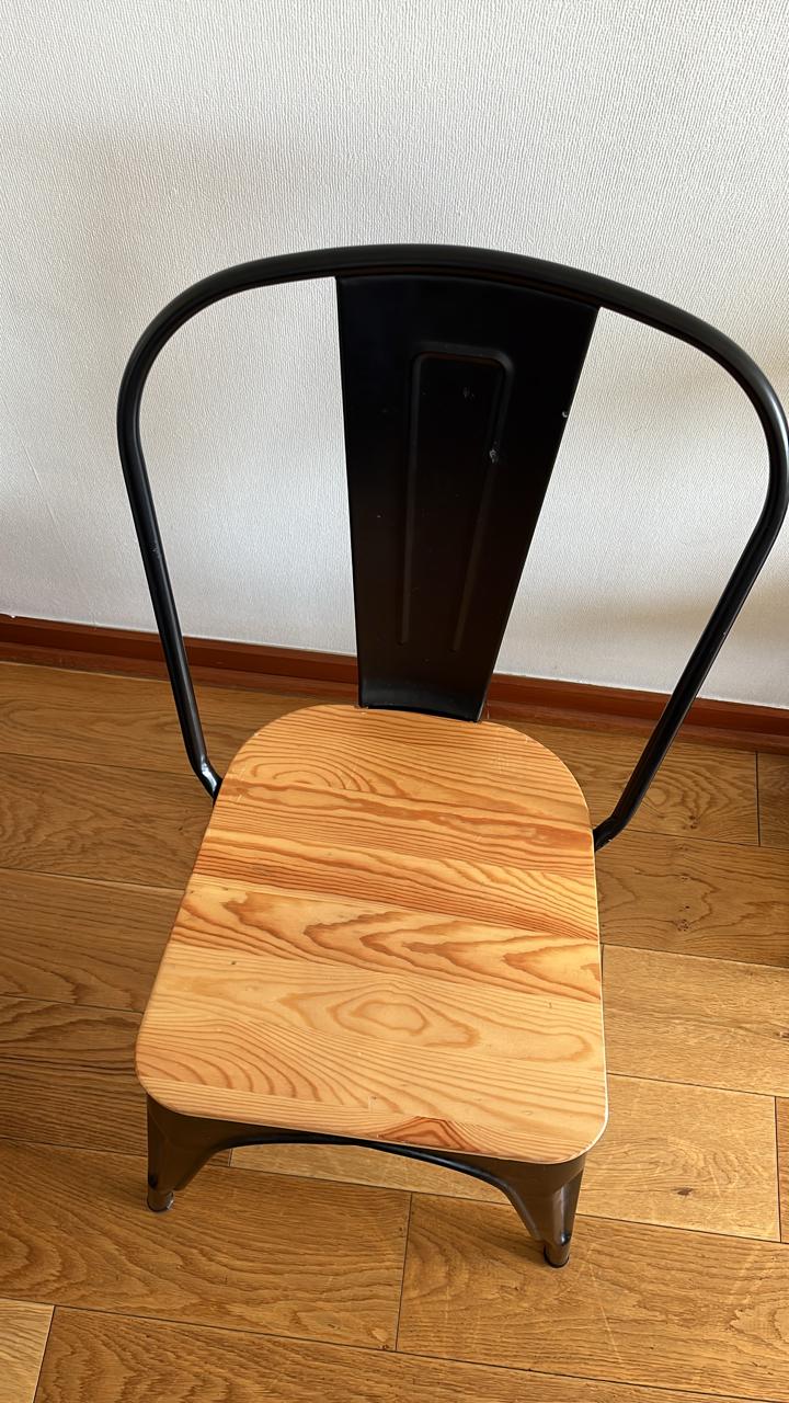 Silla tolix negra asiento madera - Imagen 3