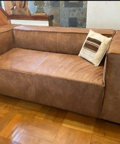 Sofá Spencer cuero Holandés costura libre