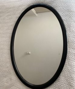Espejo ovalado negro