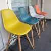 4 sillas estilo Eames Area Design