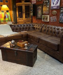 Gran seccional cuero Chesterfield envejecido