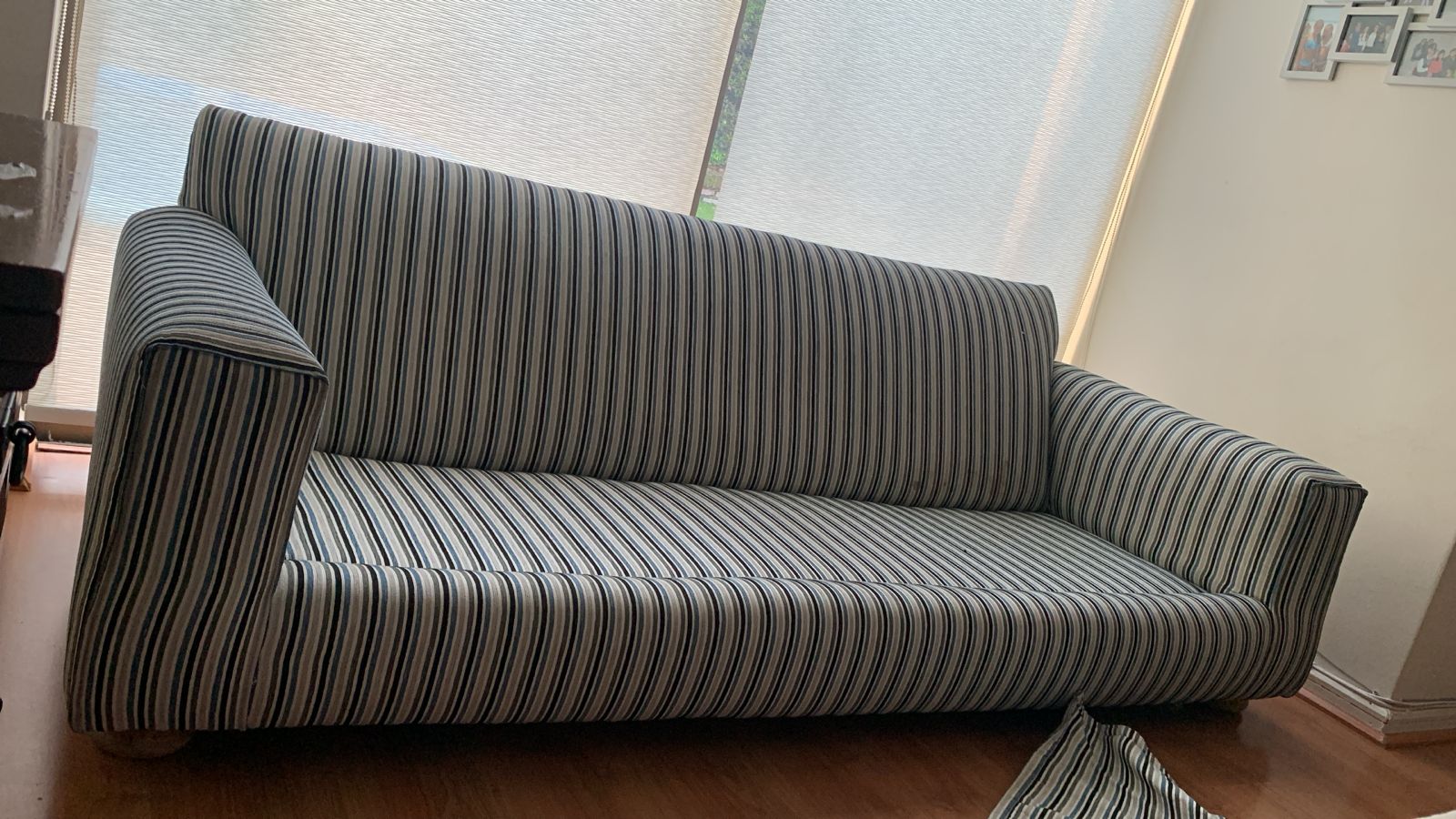Sofá 3 cuerpos con rayas Raulí - Imagen 2