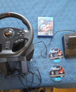 Volante con pedales y juego Gran Turismo 7