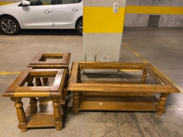 Mesa de centro y laterales sin vidrio