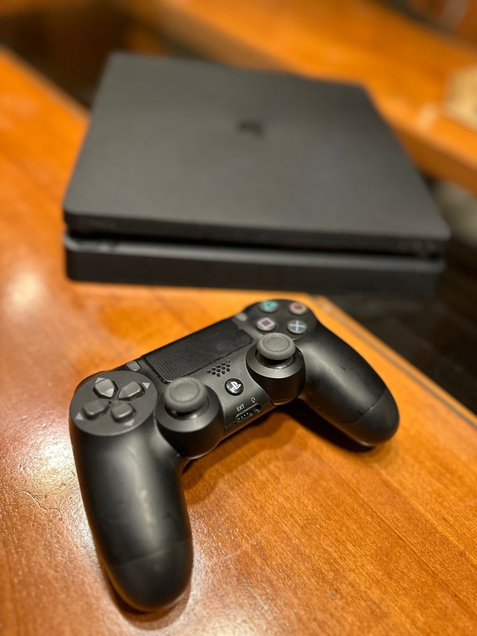 Playstation 4 con 10 juegos