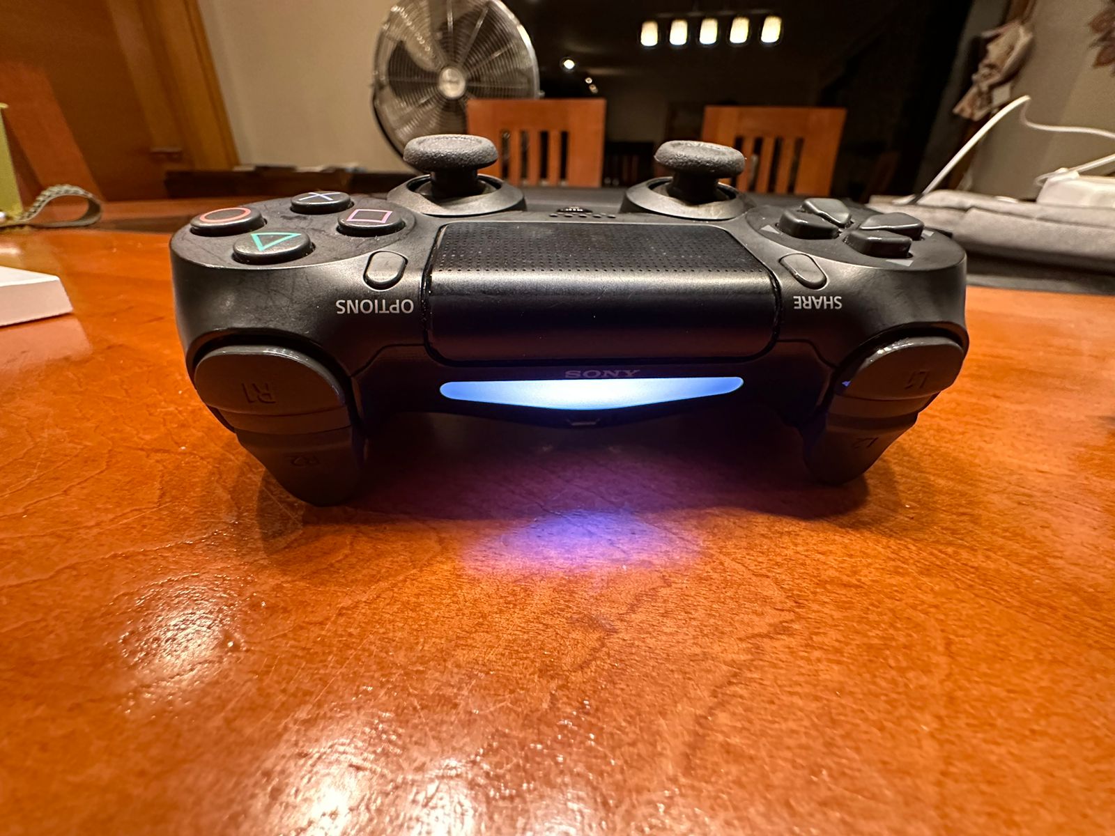 Playstation 4 con 10 juegos - Imagen 2