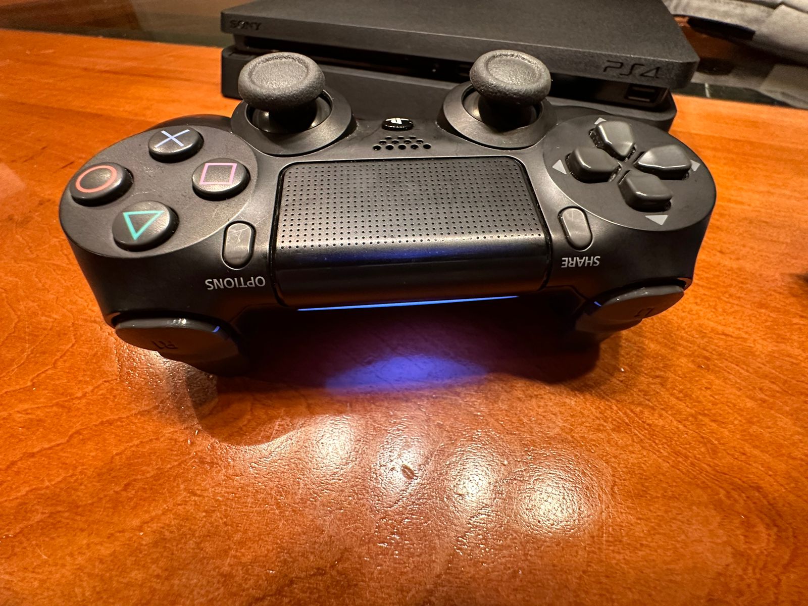 Playstation 4 con 10 juegos - Imagen 8