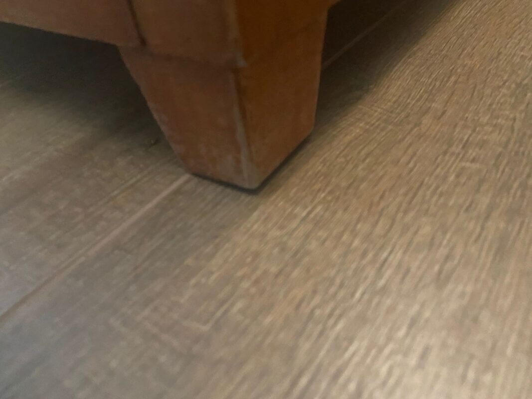 Par veladores madera Cubierta vidrio, 2 cajones con rieles - Imagen 3