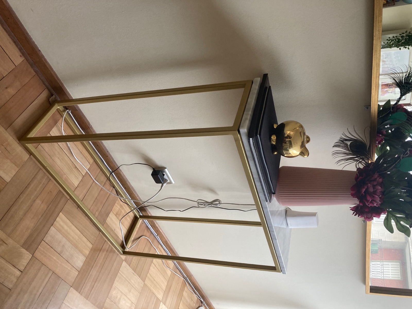 Arrimo de mármol y fierro - Imagen 2