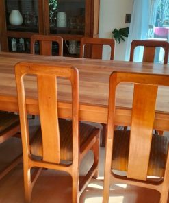 Juego comedor 8 puestos Ulmo