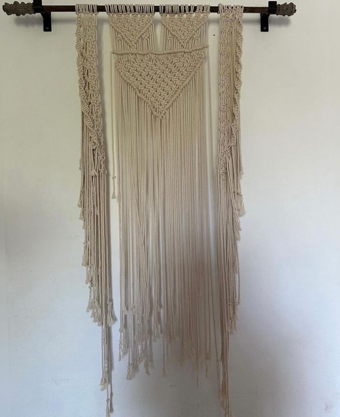 Telar en macrame blanco