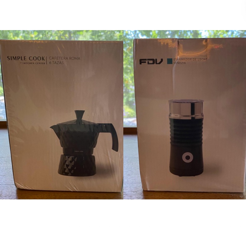 Cafetera italiana y espumador