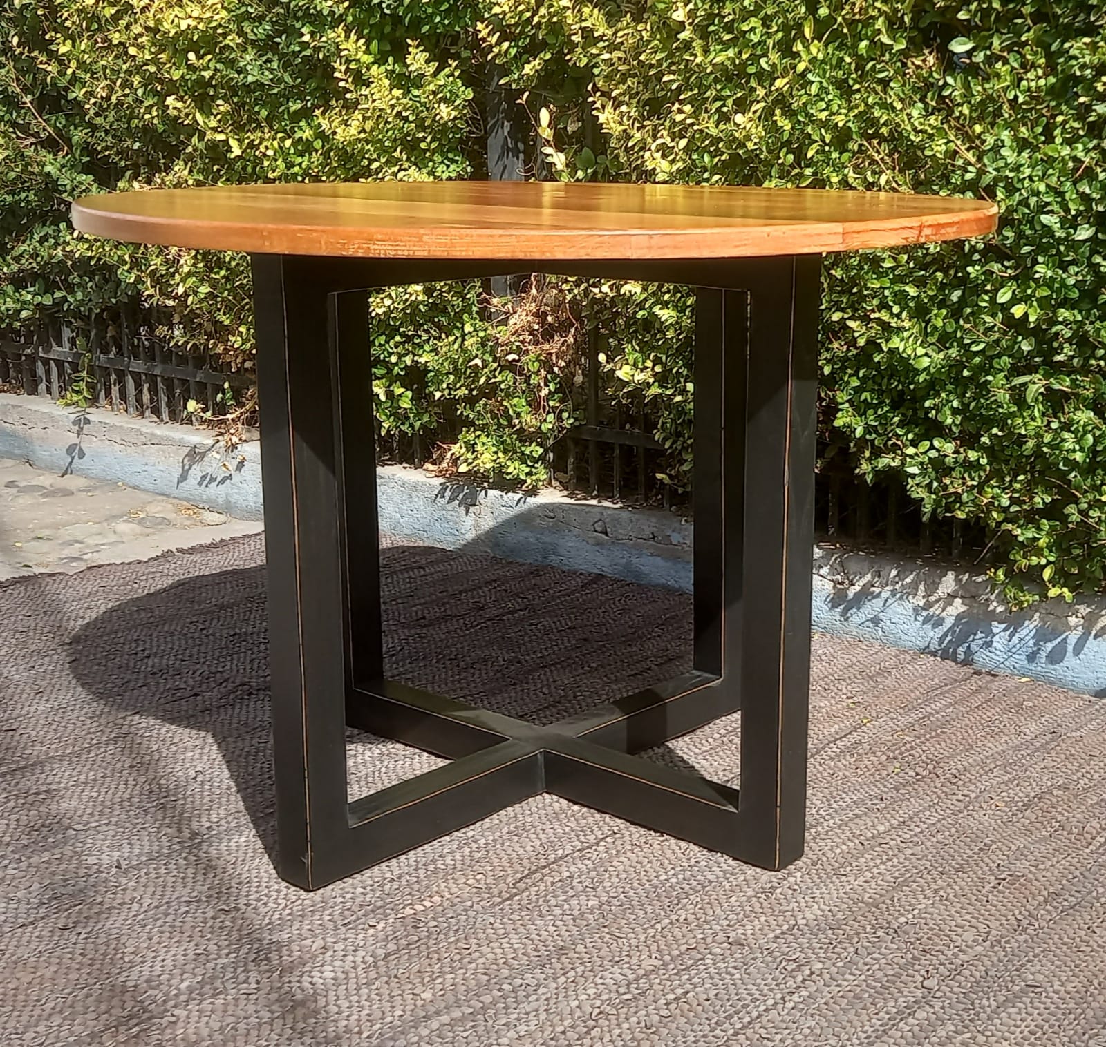 Mesa de comedor redonda 4 puestos (no incluye sillas) - Imagen 4