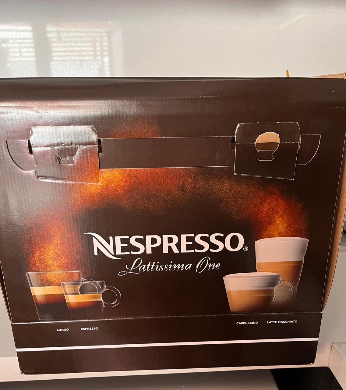 Cafetera Nespresso Lattissima One - Imagen 3
