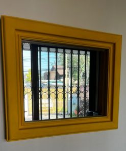 Espejo rectangular amarillo