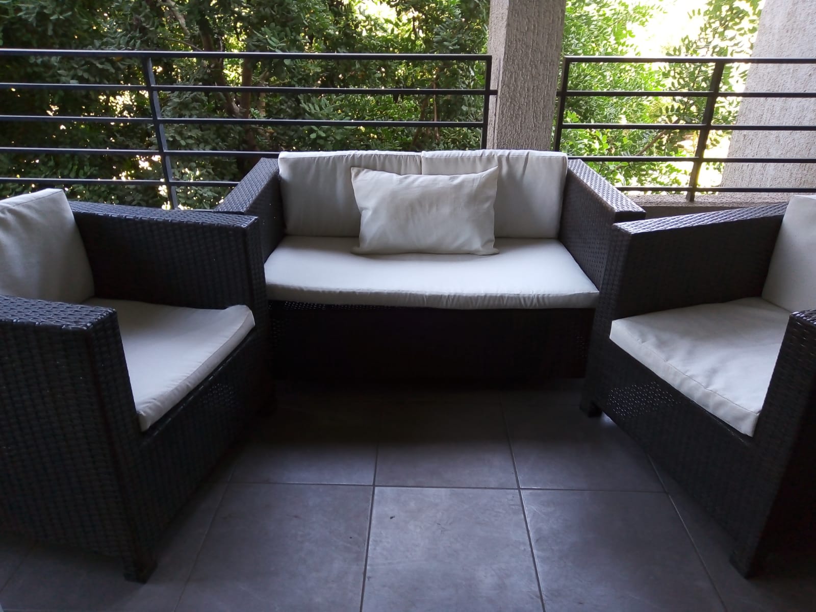 Juego terraza 3 piezas rattan pvc negro - Imagen 2