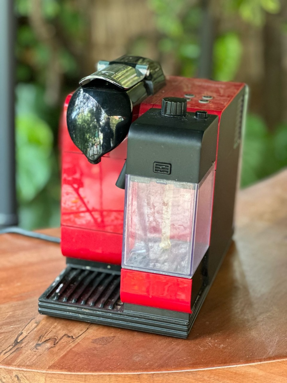 Cafetera Nespresso Lattissima