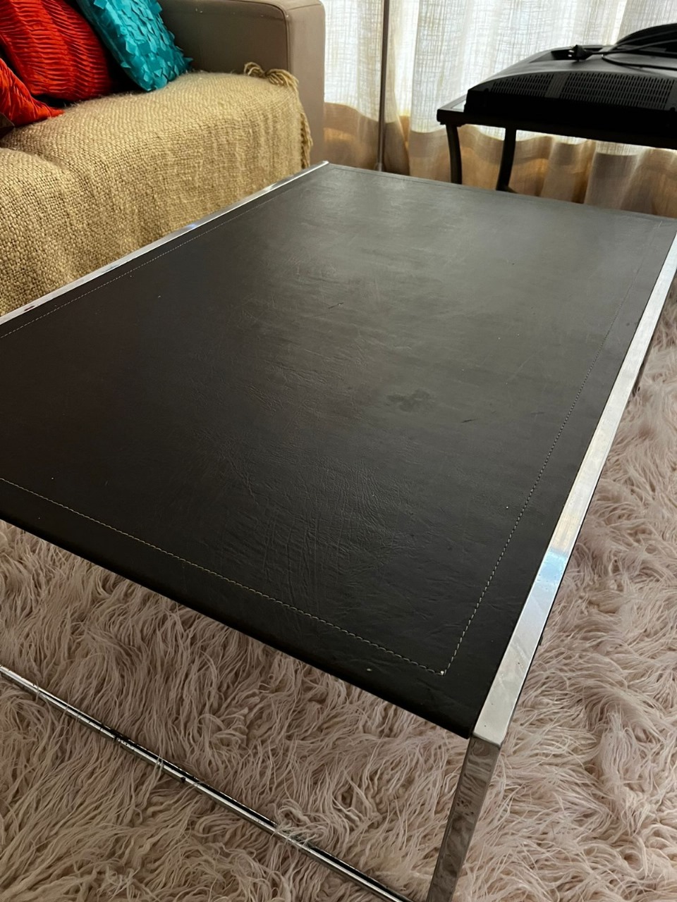 Mesa de centro ecocuero