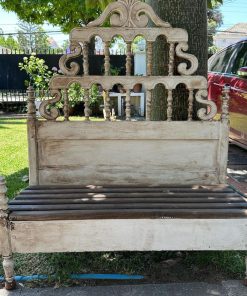 Banqueta antigua madera