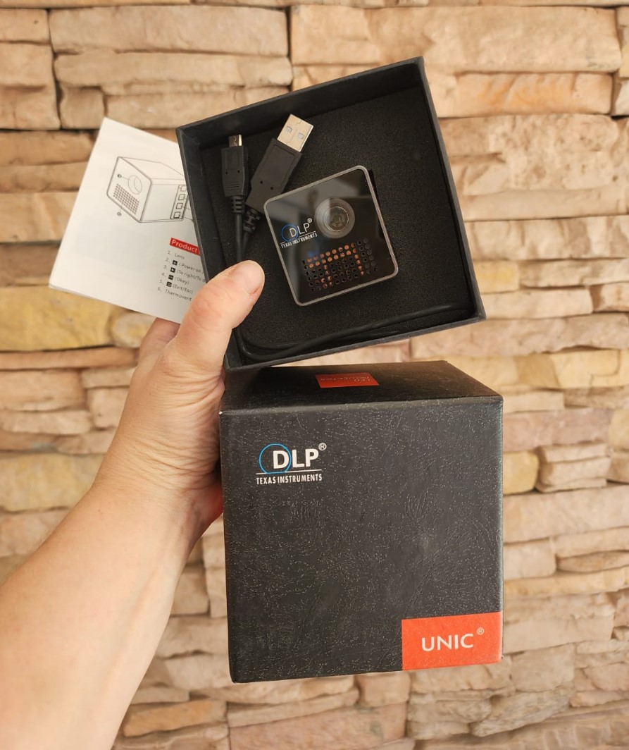 Mini proyector DPL