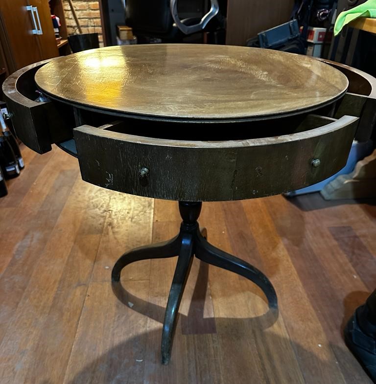 Mesa redonda costurero 4 cajones