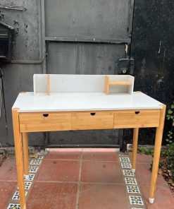 Escritorio madera y lacado