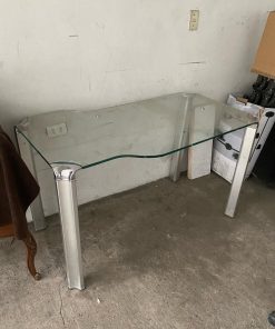 Escritorio de vidrio cromada