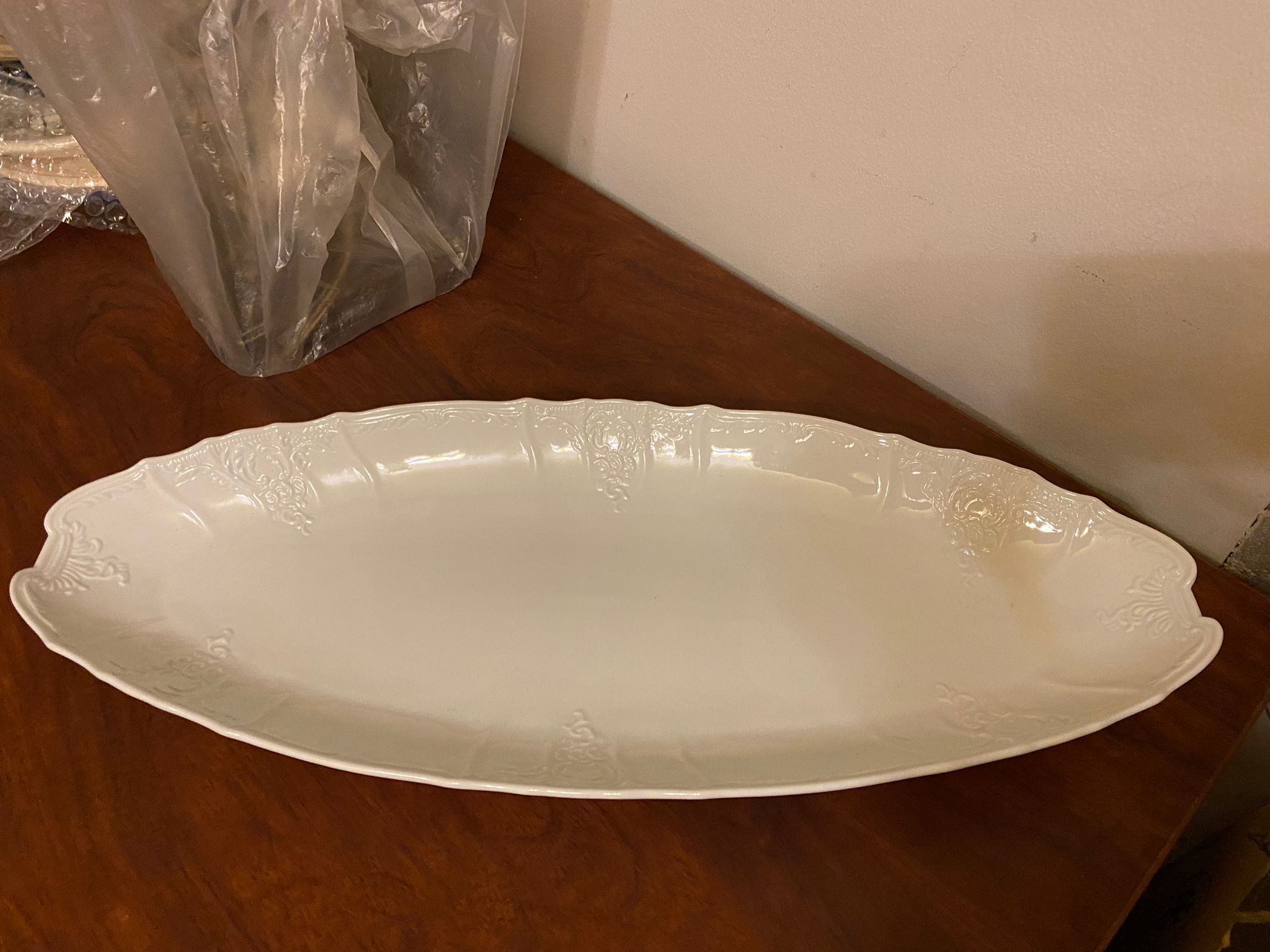 Fuente loza con relieve - Imagen 4