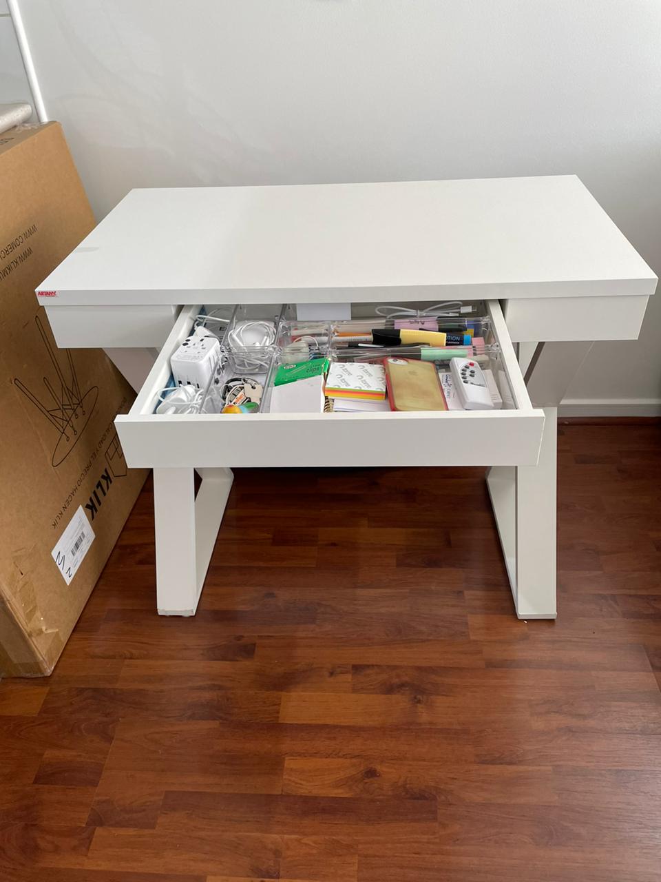 Escritorio blanco - Imagen 2