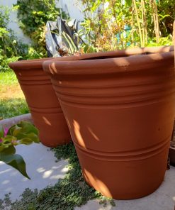 Par de maceteros de greda Italianos