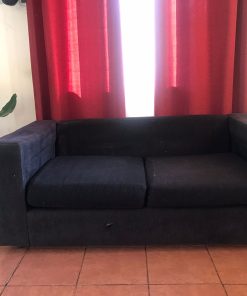 Sofá 2 cuerpos tapiz negro