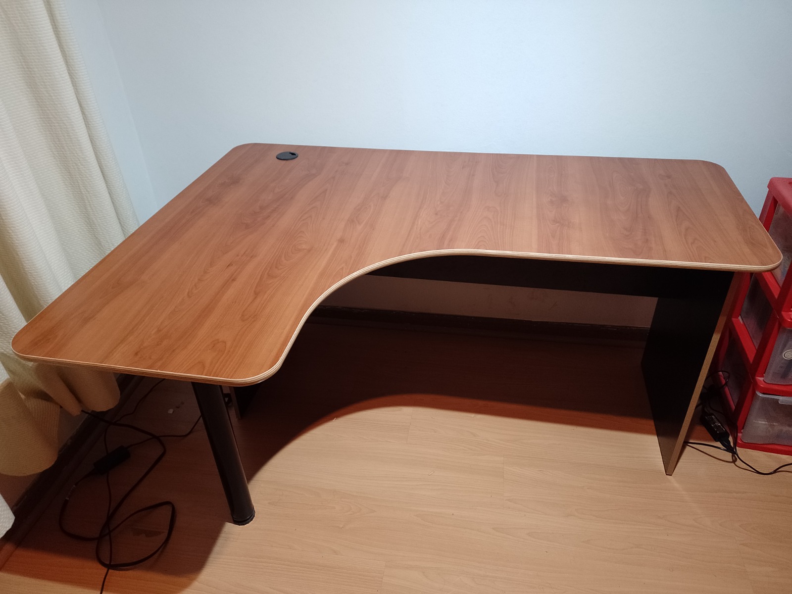 Escritorio esquinero