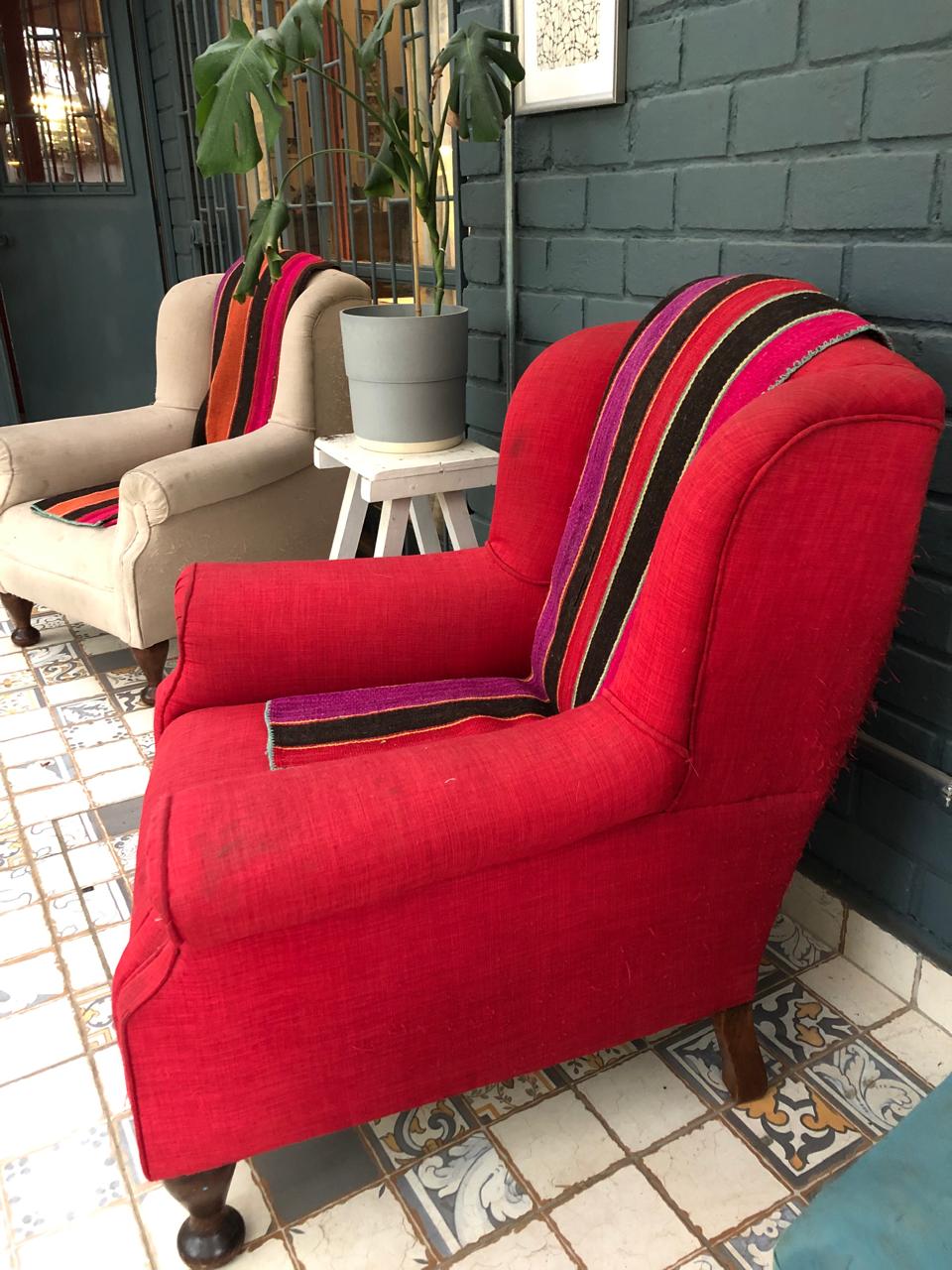 Par de sillones rojo y beige - Imagen 3