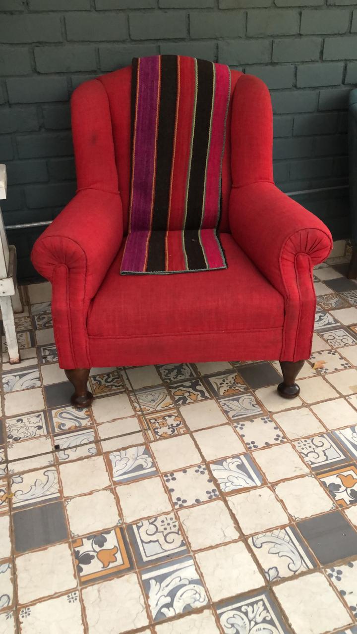 Par de sillones rojo y beige - Imagen 4