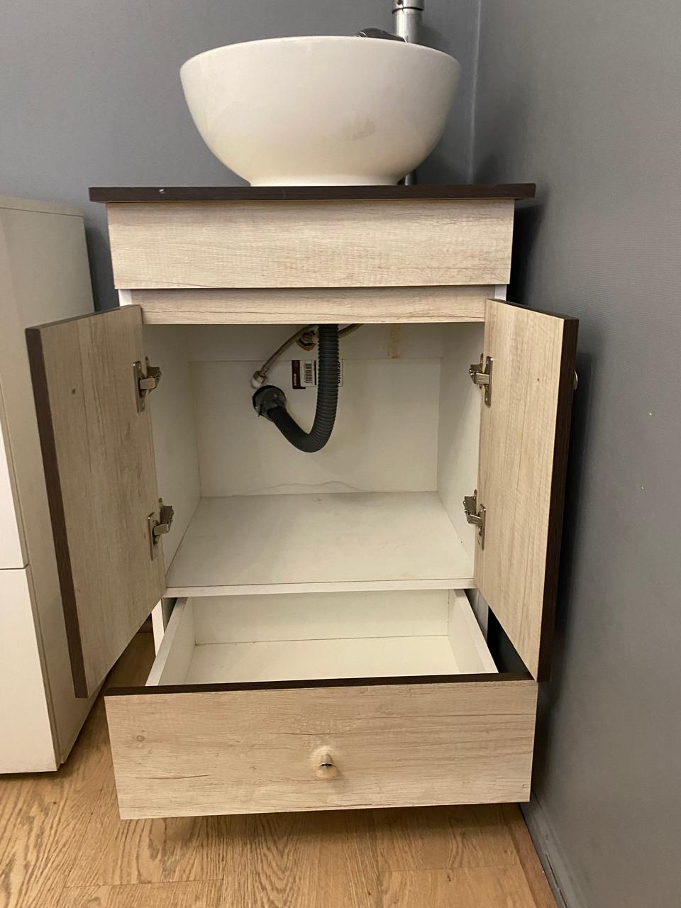 Vanitorio con mueble beige aéreo - Imagen 2